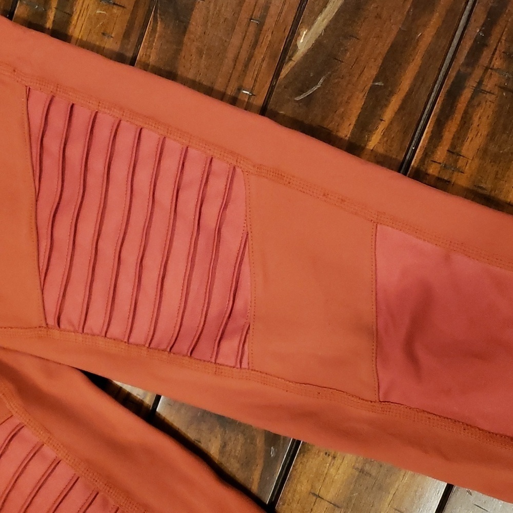 Alo moto leggings - Picture 4 of 8